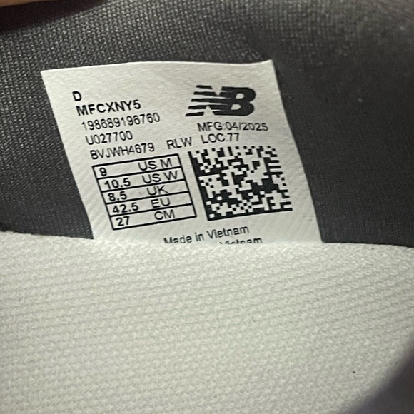 New Balance TCS NYC Marathon FuelCell Rebel v5 - Picture 13 of 13